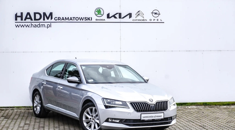 skoda superb Skoda Superb cena 79900 przebieg: 135338, rok produkcji 2019 z Moryń